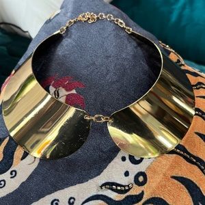 Gold metal collar necklace